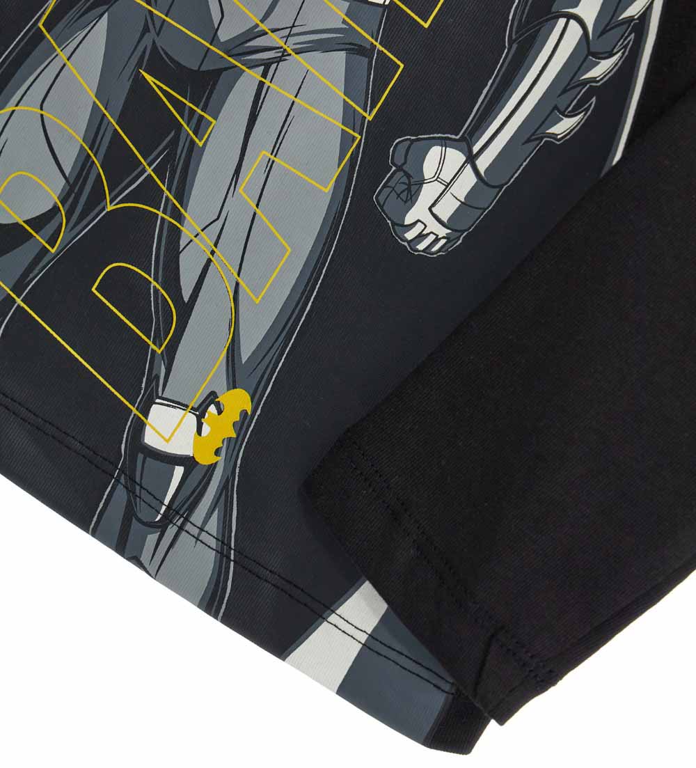 Boy's batman t-shirt-7
