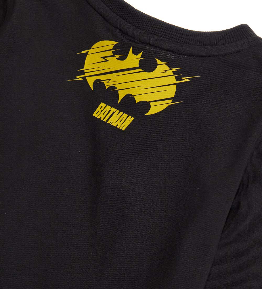 Boy's batman t-shirt-8