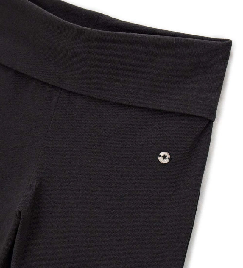 Girl's bell-bottom leggings