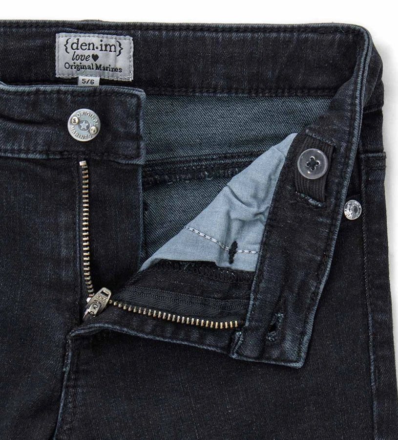 Girl's bell-bottom jeans