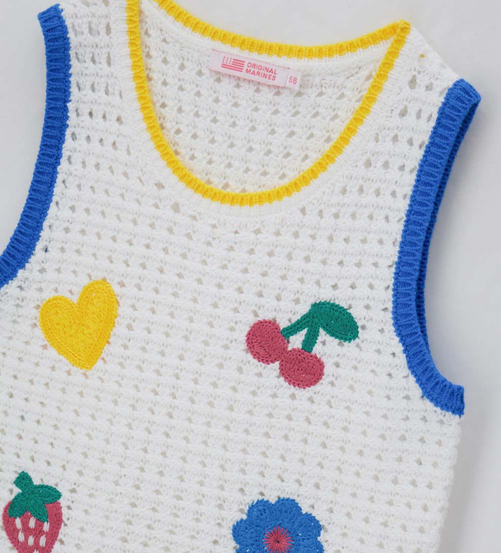 Girl's knitted tank top