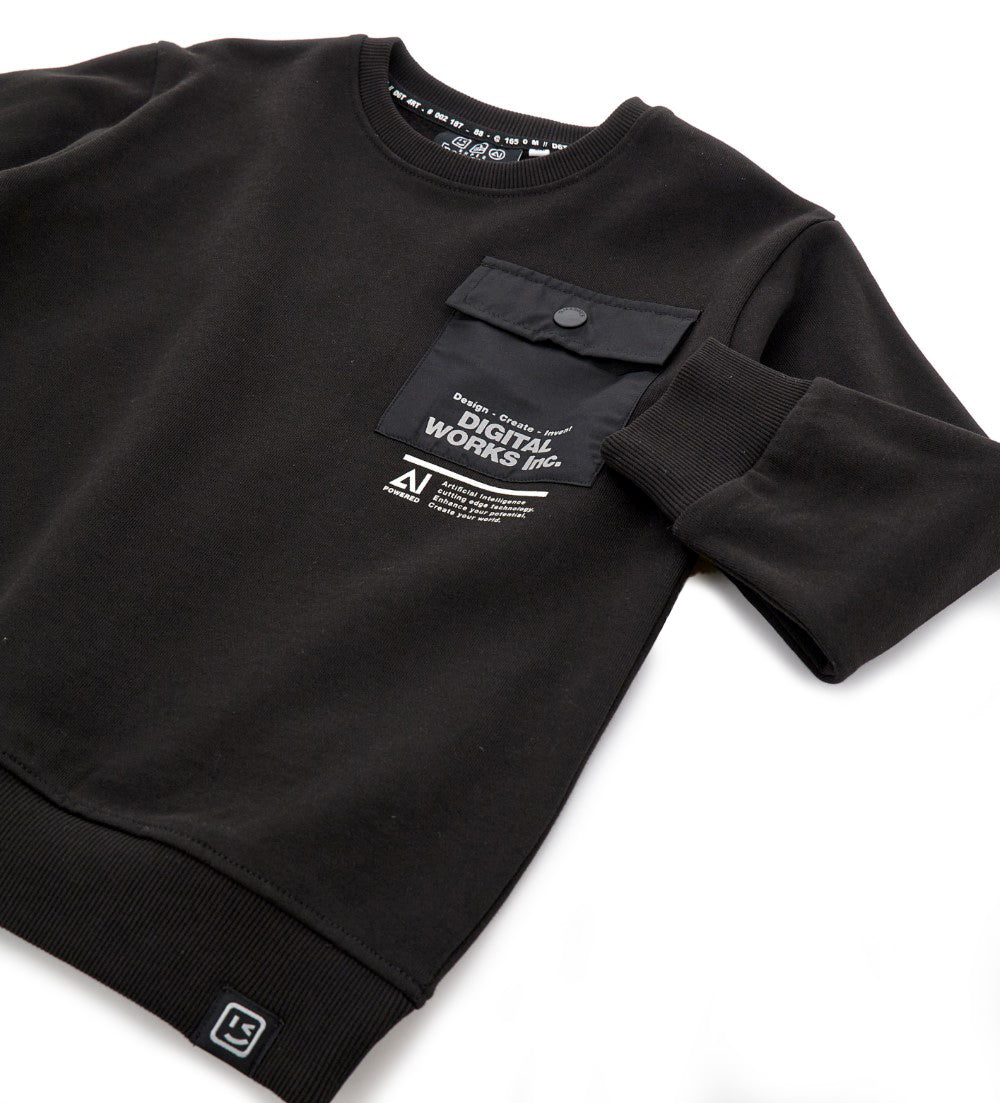 BOY'S SWEATSHIRT-63
