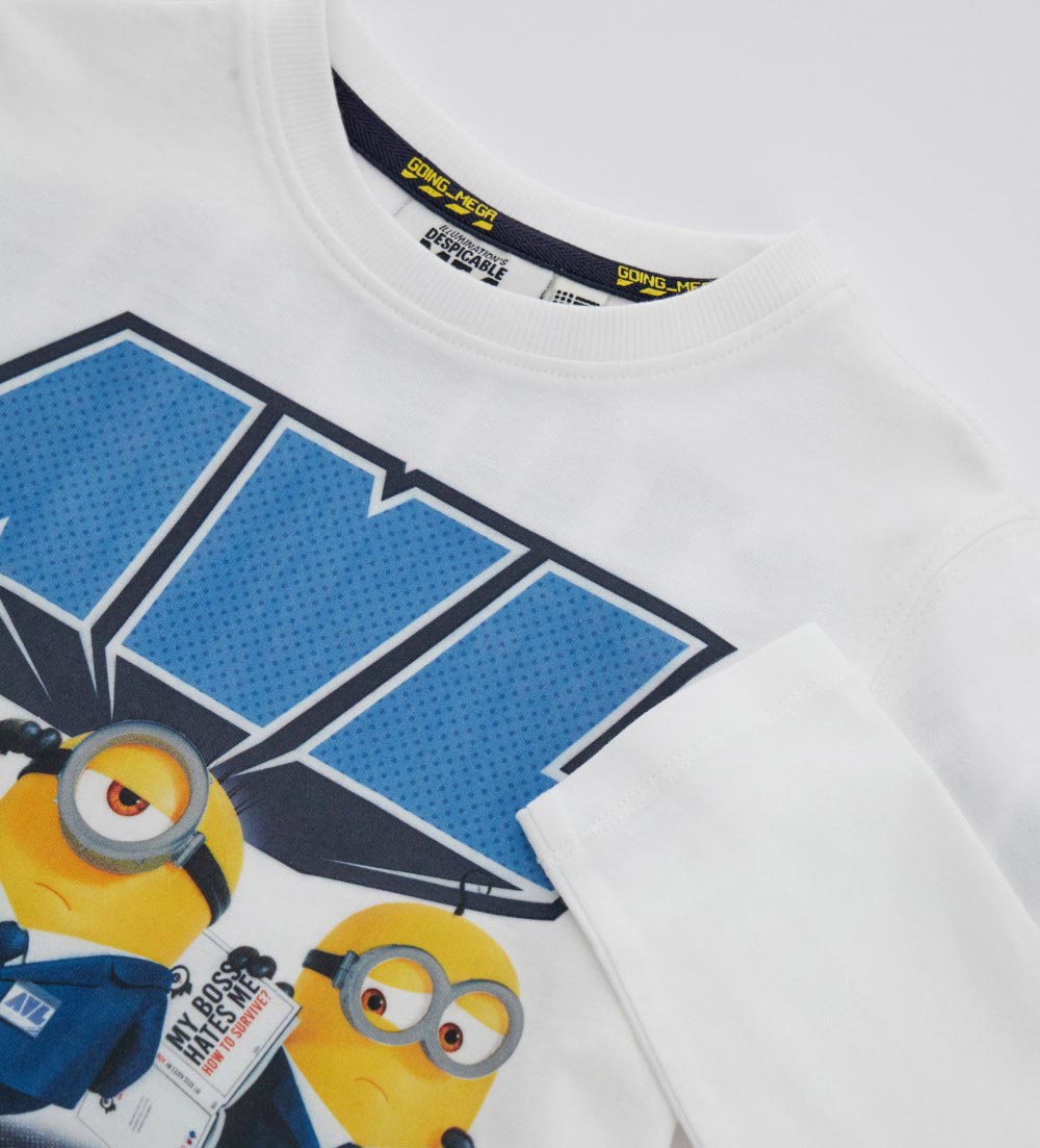 Boy's minions t-shirt