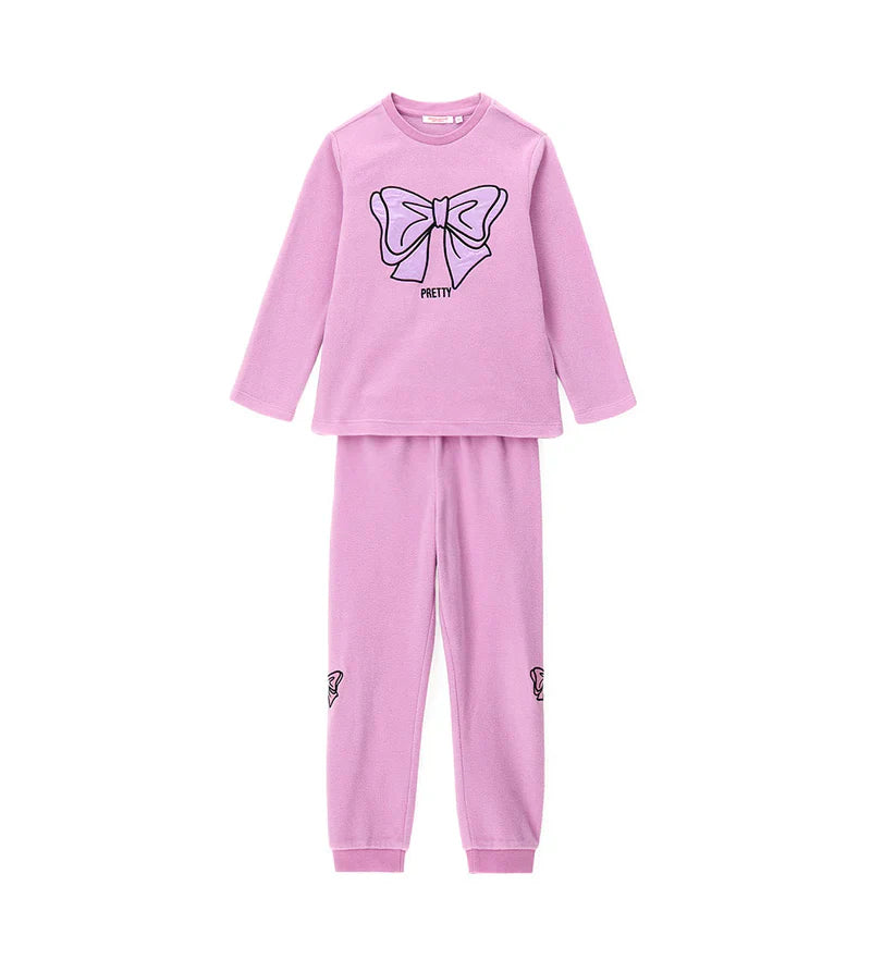 Girl's pajamas